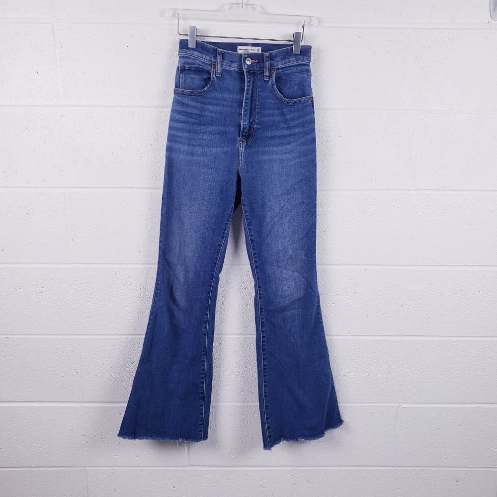 Abercrombie & Fitch Jeans Curve Love The Flare Ultra High‎ Rise Medium Wash 26/2
